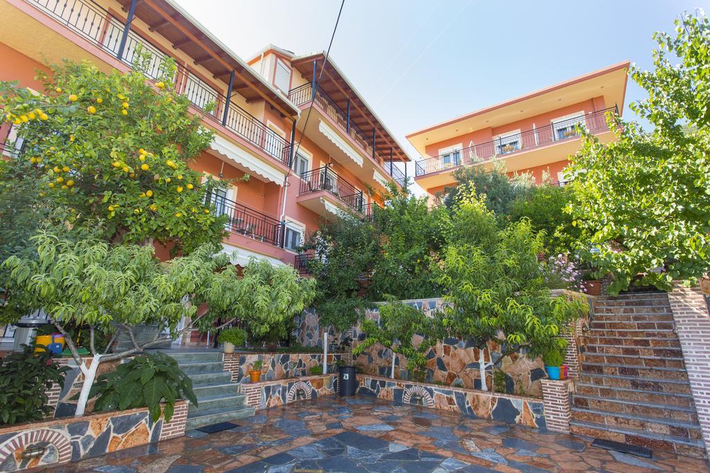 Studios Ristas 2 Parga Esterno foto